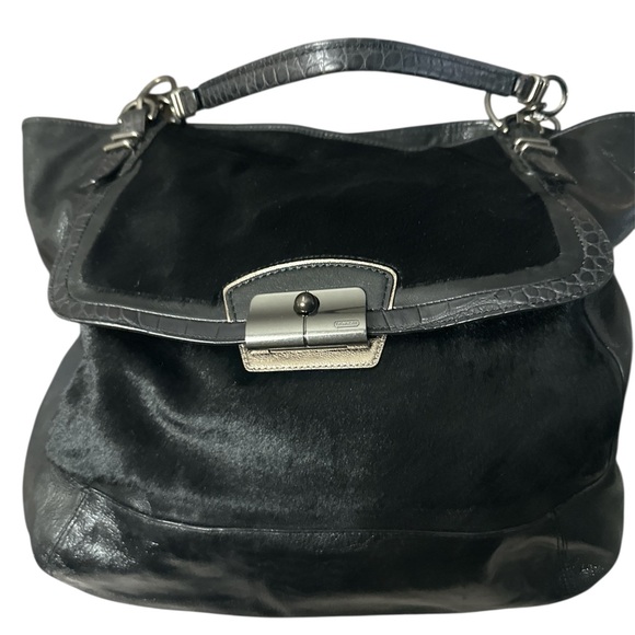 Coach Handbags - NWT J127819969 Coach Black Leather cow hide Shoulder Bag gunmetal acc